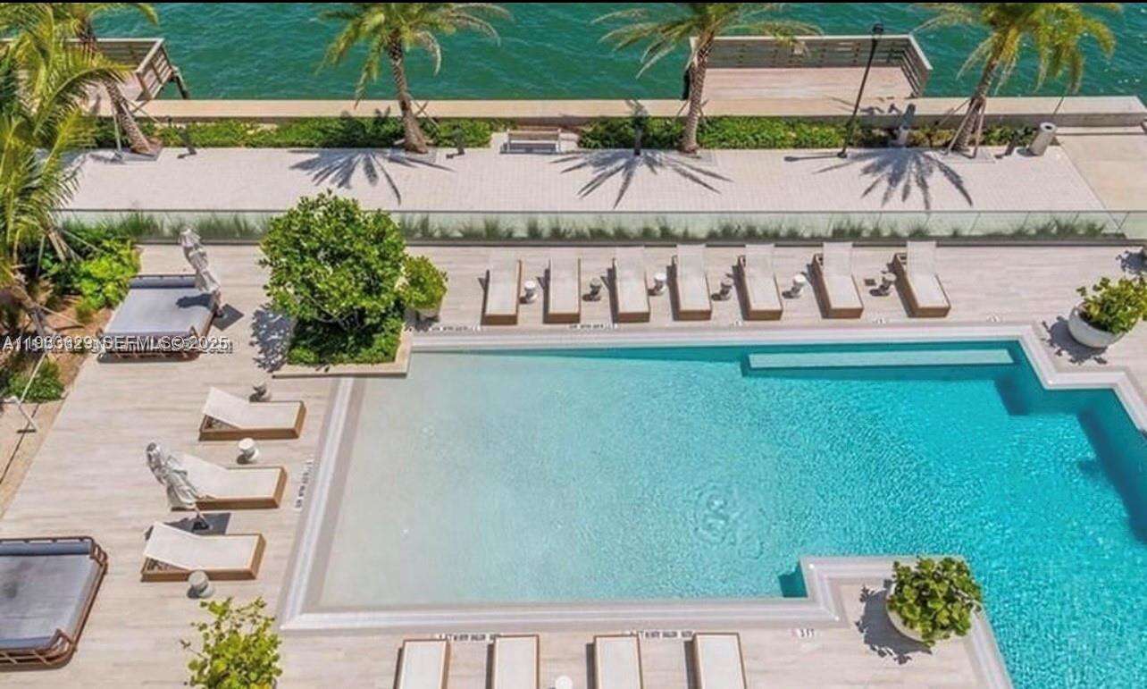 Biscayne Beach at 2900 7th Ave, Miami, FL 33137 - For Sale photo 17