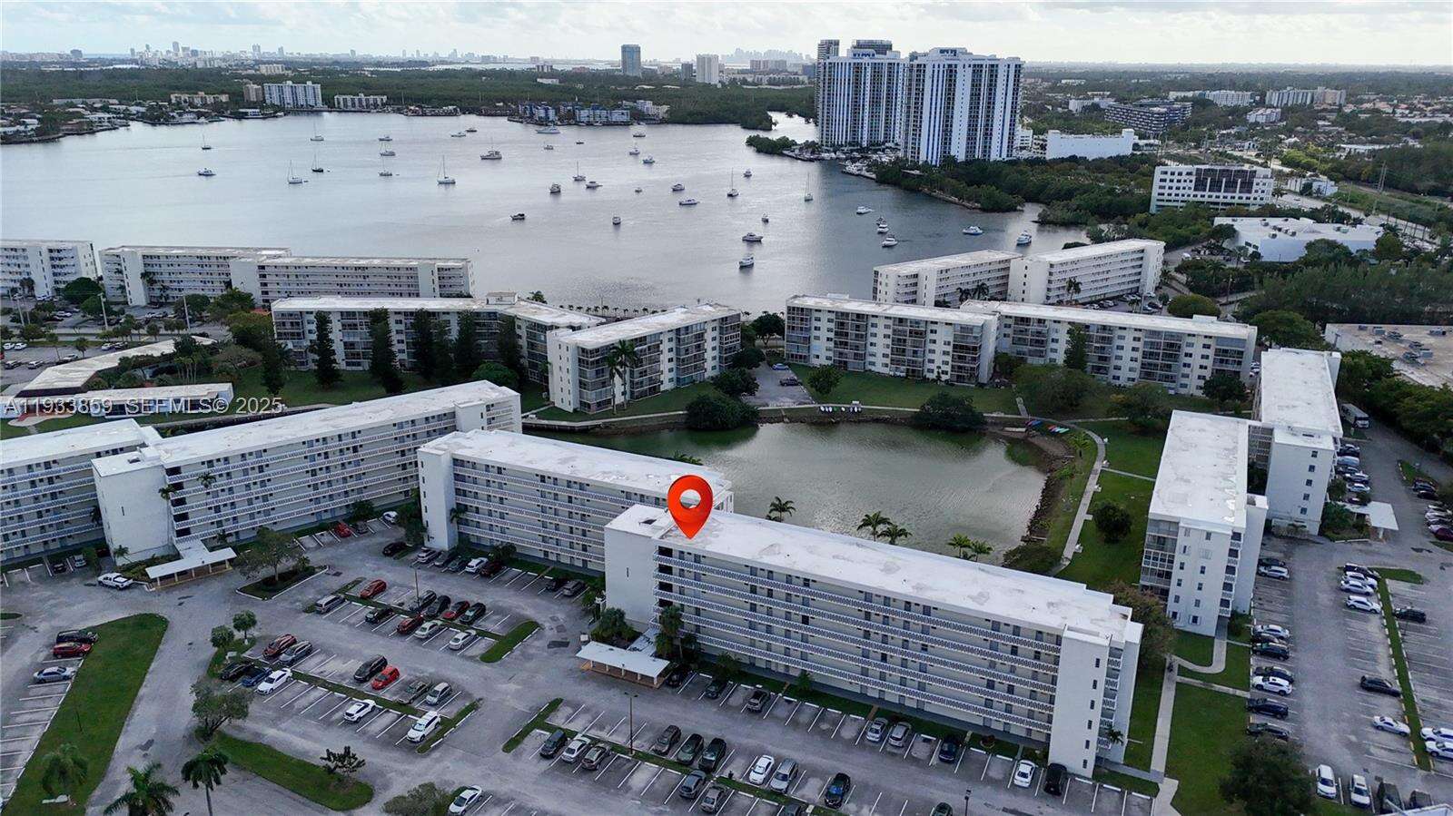 Point East Sec Ii Condominium Condos for Sale & Rent | Picture 1