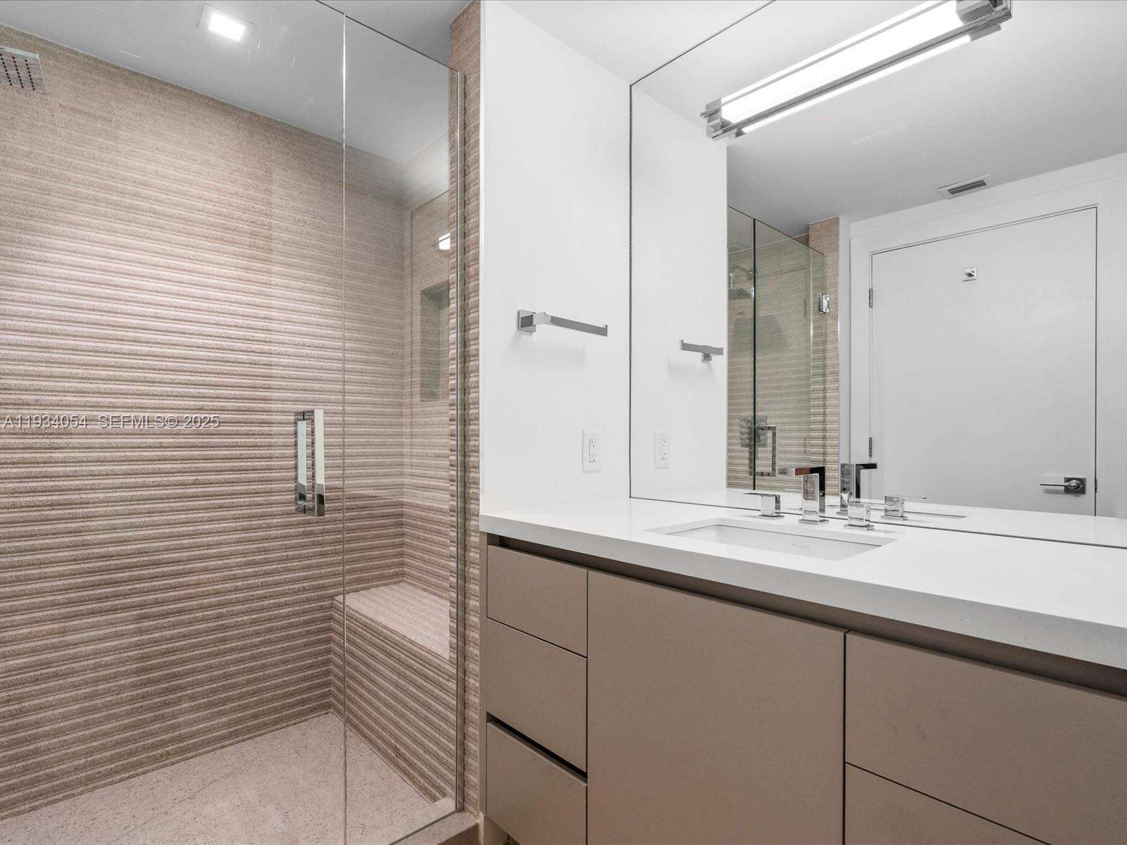 2000 Williams Island at 2000 Island Blvd, Aventura, FL 33160 - For Sale photo 18