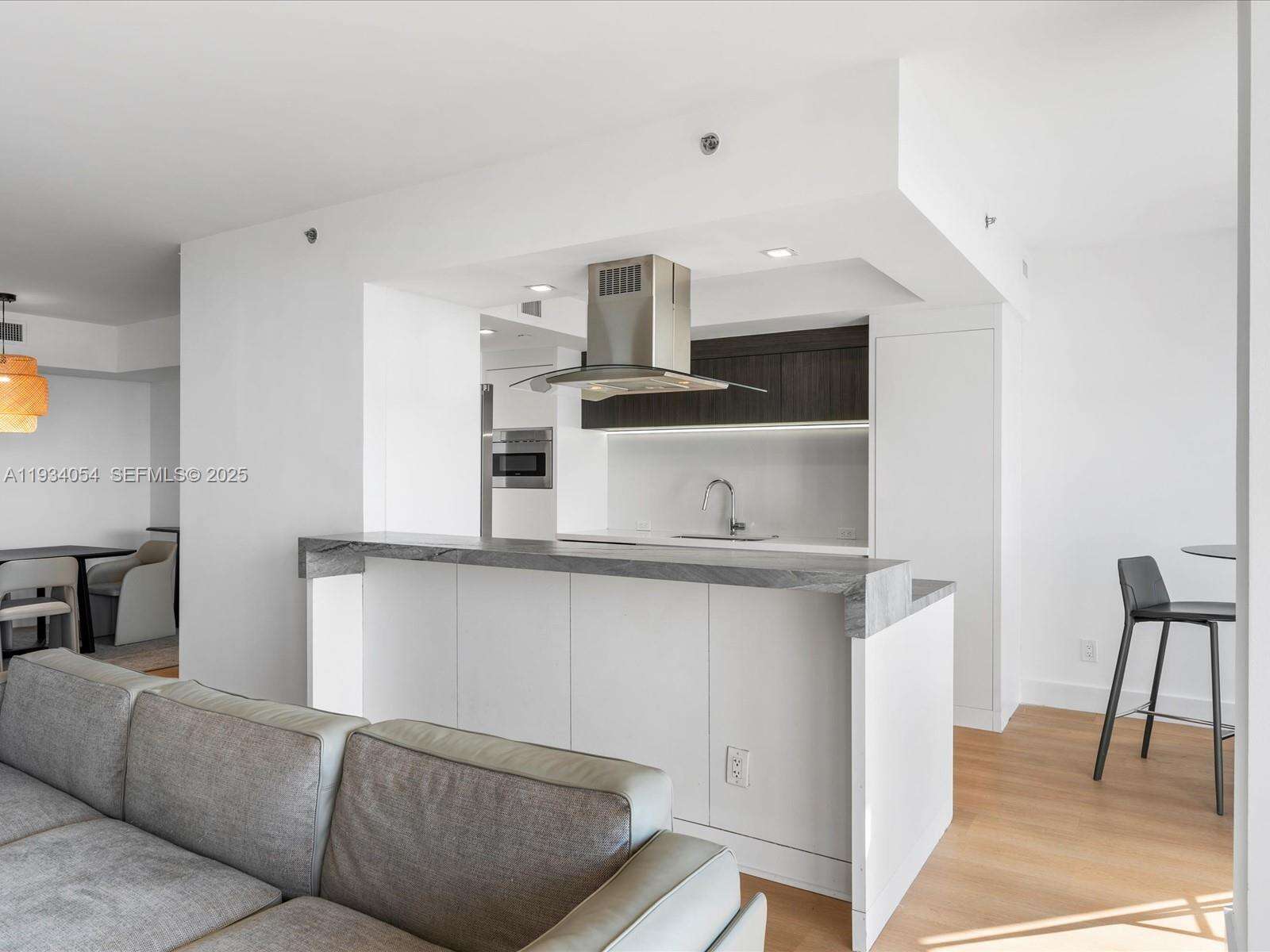 2000 Williams Island at 2000 Island Blvd, Aventura, FL 33160 - For Sale photo 8