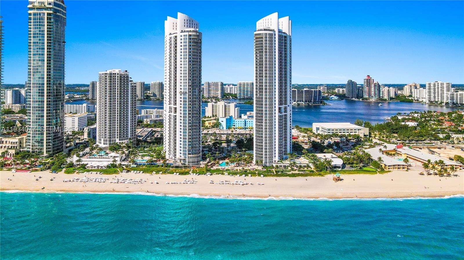 TRUMP ROYALE - 18201 Collins Ave, Sunny Isles Beach, FL 33160 | Picture 5