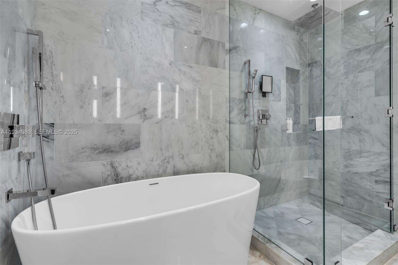 ECHO BRICKELL - 1451 Brickell Ave, Miami, FL 33131 | Picture 26