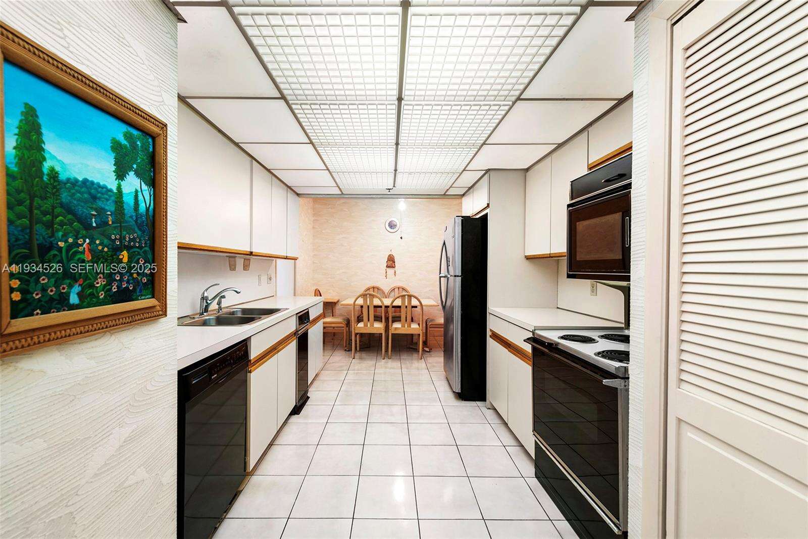 THE TIFFANY OF BAL HARBOUR - 10175 Collins Ave, Bal Harbour, FL 33154 | Picture 17