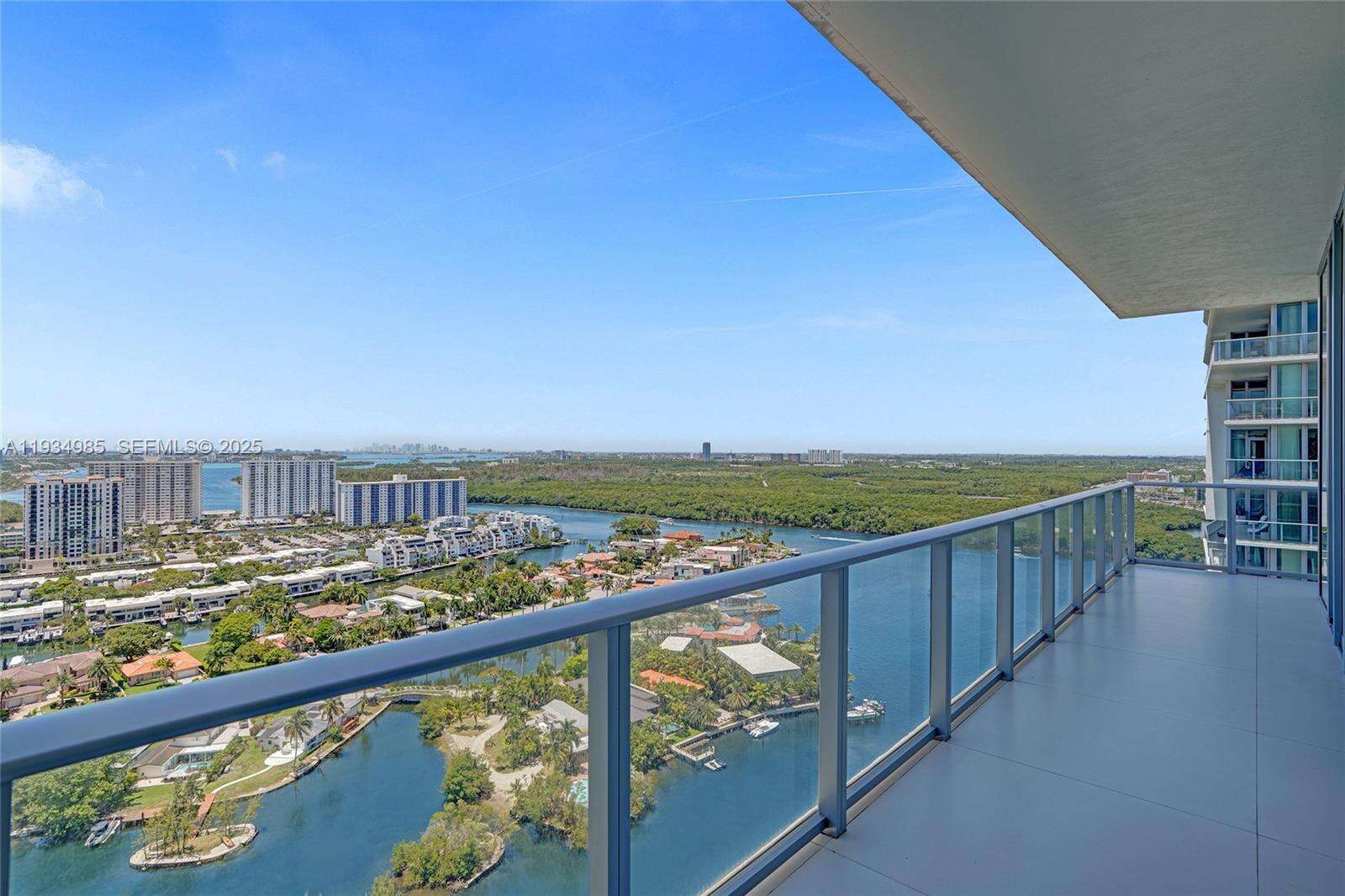 PARQUE TOWERS - 300 Sunny Isles Blvd, Sunny Isles Beach, FL 33160 | Picture 16