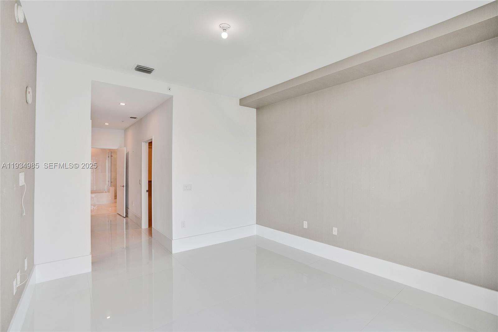 PARQUE TOWERS - 300 Sunny Isles Blvd, Sunny Isles Beach, FL 33160 | Picture 33