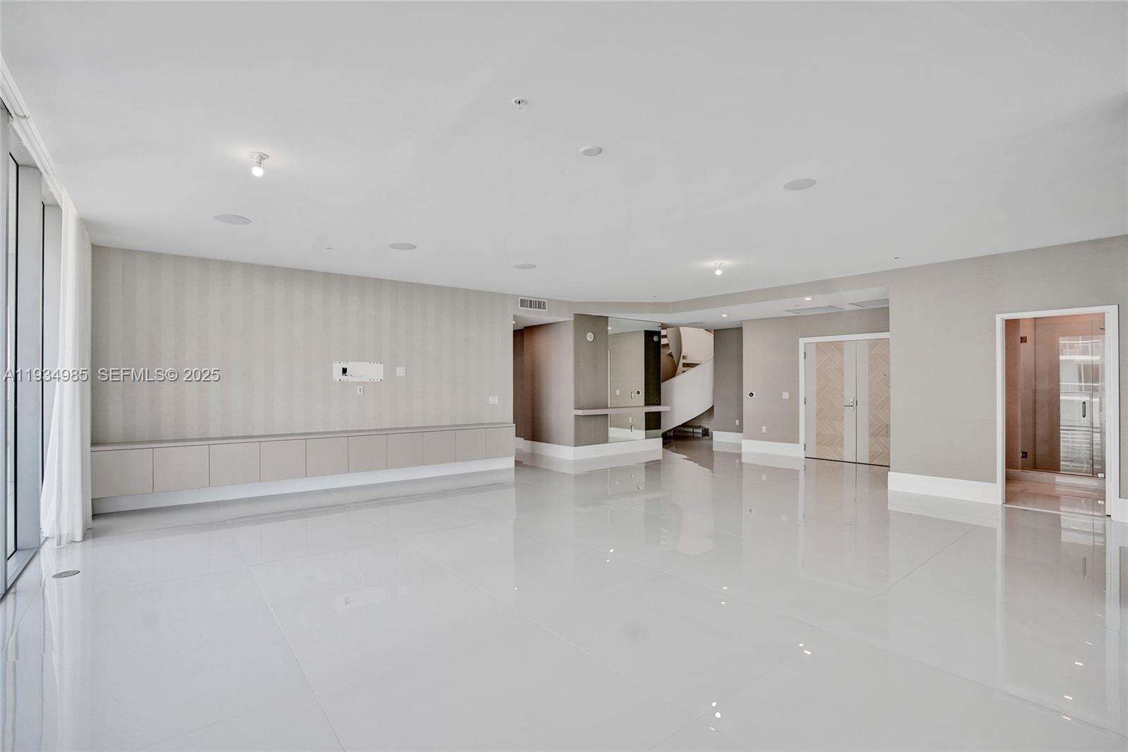 PARQUE TOWERS - 300 Sunny Isles Blvd, Sunny Isles Beach, FL 33160 | Picture 41