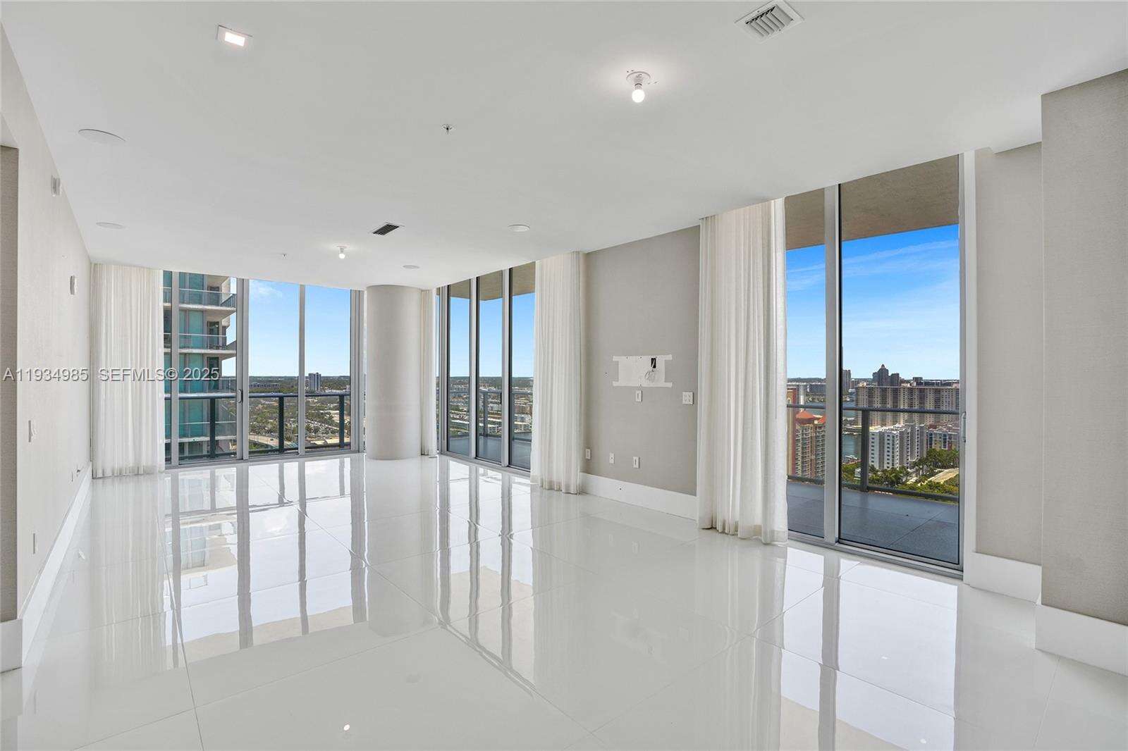 PARQUE TOWERS - 300 Sunny Isles Blvd, Sunny Isles Beach, FL 33160 | Picture 53