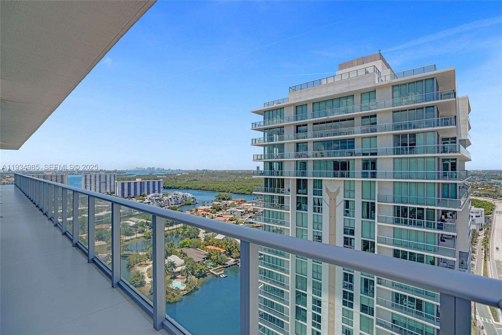 PARQUE TOWERS - 300 Sunny Isles Blvd, Sunny Isles Beach, FL 33160 | Picture 64