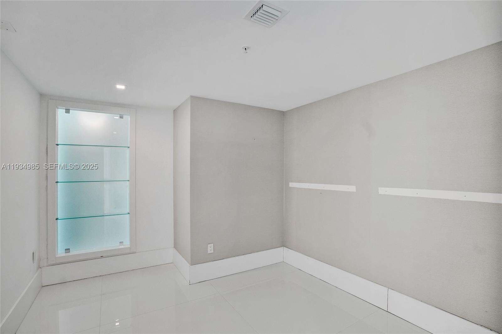 PARQUE TOWERS - 300 Sunny Isles Blvd, Sunny Isles Beach, FL 33160 | Picture 76