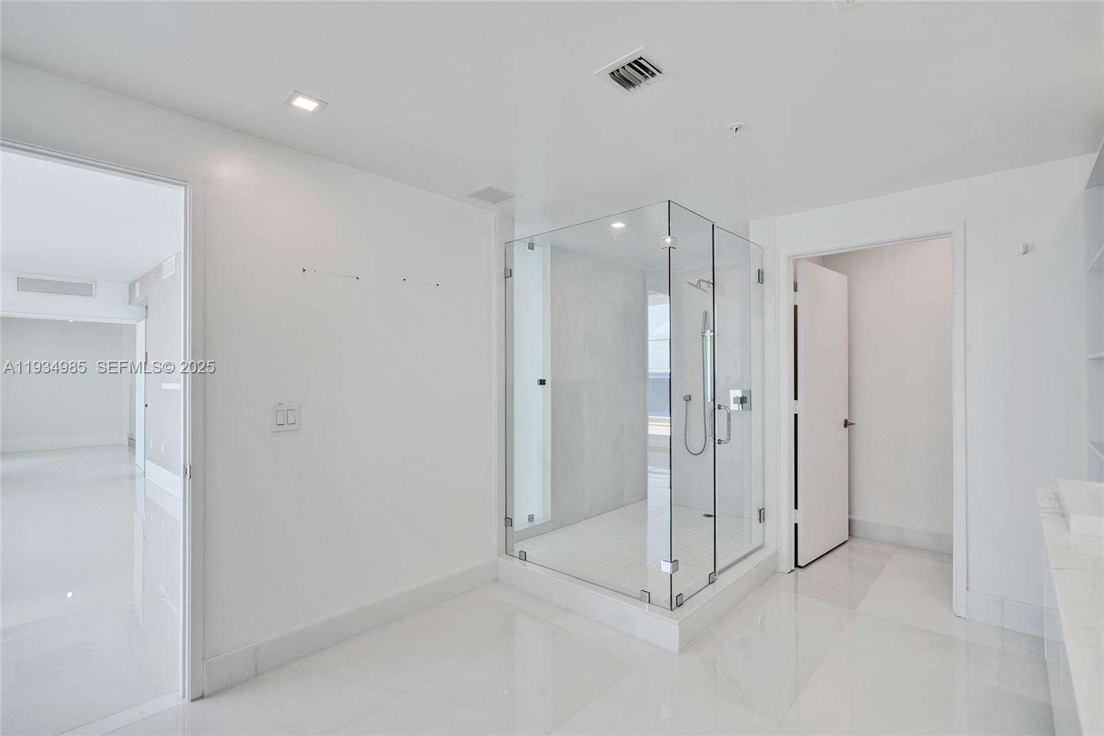 PARQUE TOWERS - 300 Sunny Isles Blvd, Sunny Isles Beach, FL 33160 | Picture 79