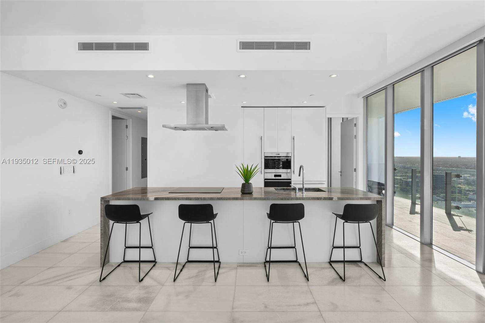 MISSONI BAIA - 700 26 Ter, Miami, FL 33137 | Picture 8