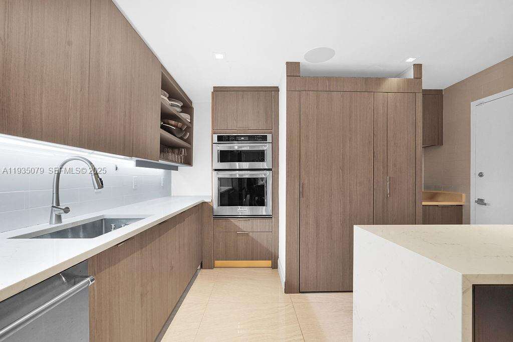 BAL HARBOUR 101 - 10155 Collins Ave, Bal Harbour, FL 33154 | Picture 15