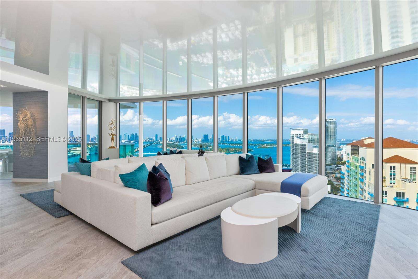 MURANO AT PORTOFINO - 1000 Pointe Dr, Miami Beach, FL 33139 | Picture 22