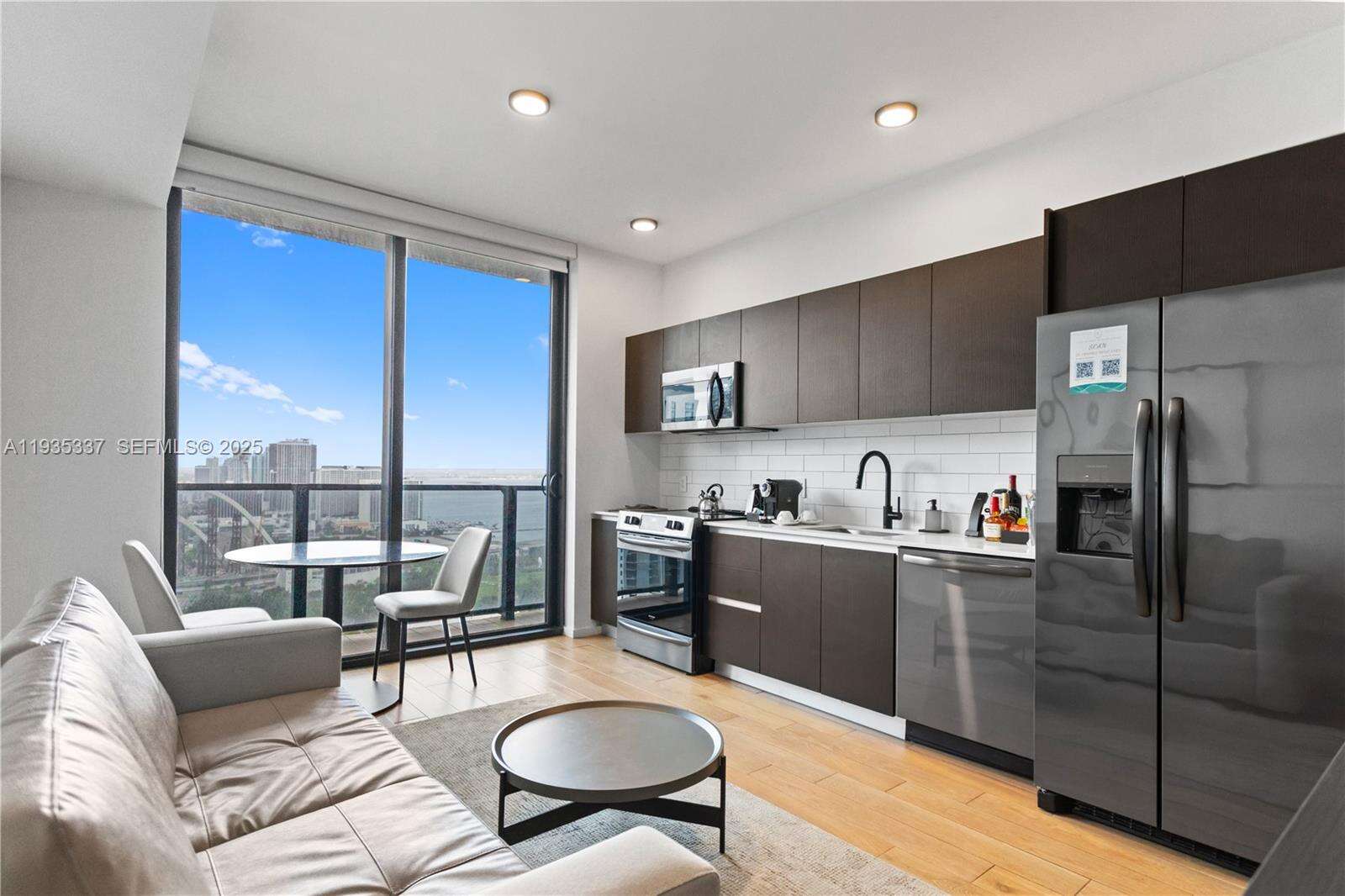 The Elser at 398 5 St, Miami, FL 33132 - For Sale photo 4