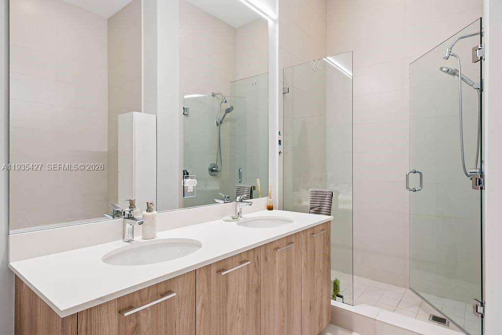 Paraiso Bayviews at 501 31 St, Miami, FL 33137 - For Sale photo 14