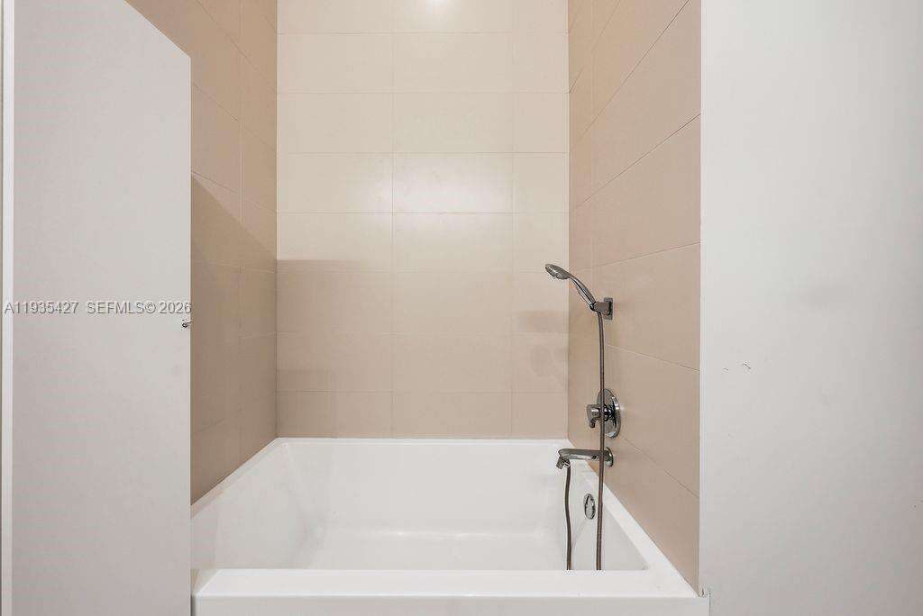 Paraiso Bayviews at 501 31 St, Miami, FL 33137 - For Sale photo 27