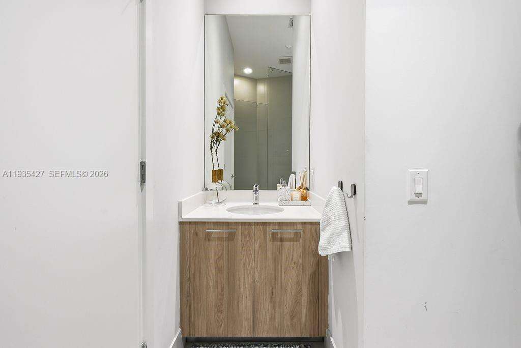 Paraiso Bayviews at 501 31 St, Miami, FL 33137 - For Sale photo 28