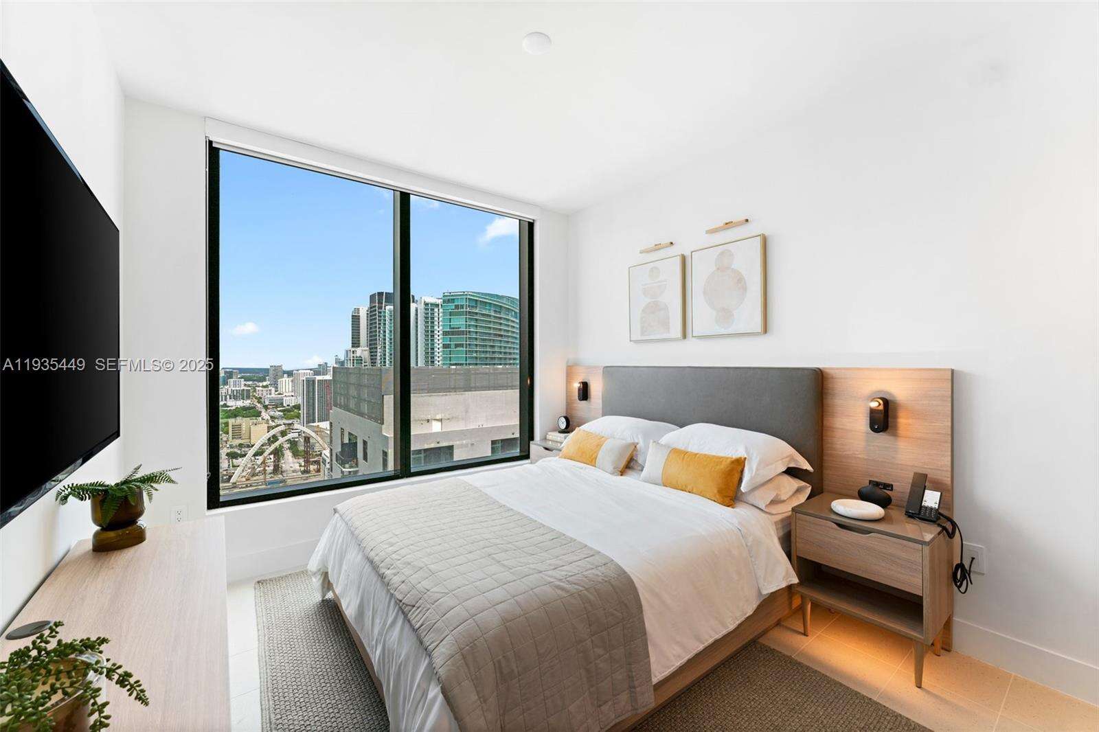 159 NE 6TH STREET - 159 6 St, Miami, FL 33132 | Picture 16