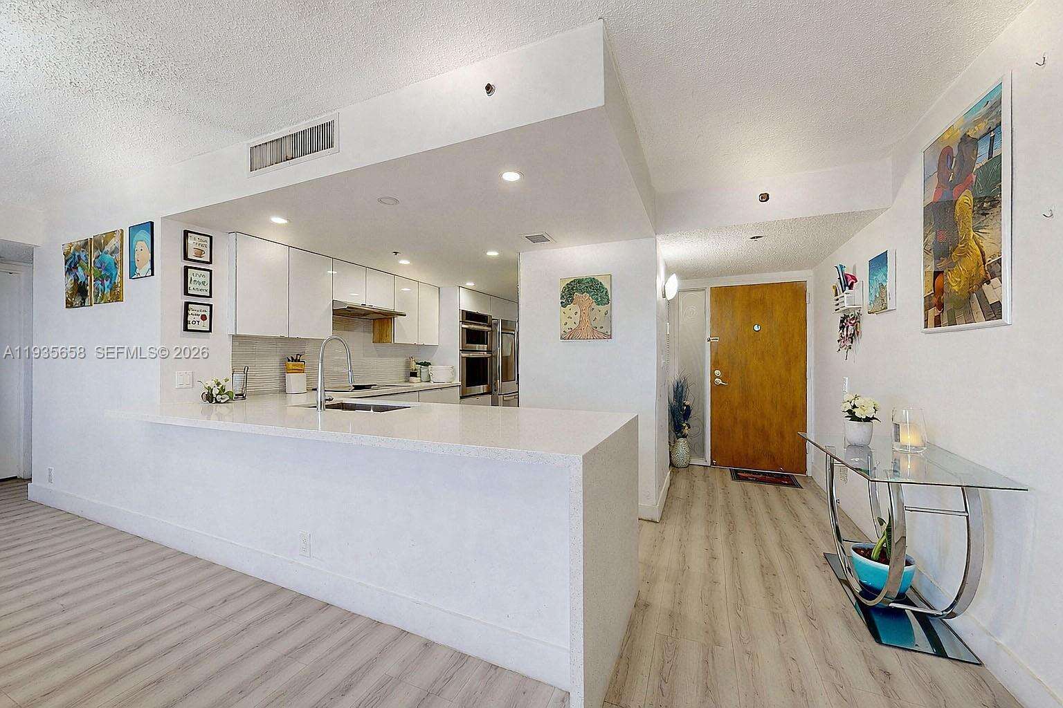 Grandview Palace at 7601 Treasure Dr, North Bay Village, FL 33141 - For Sale photo 24