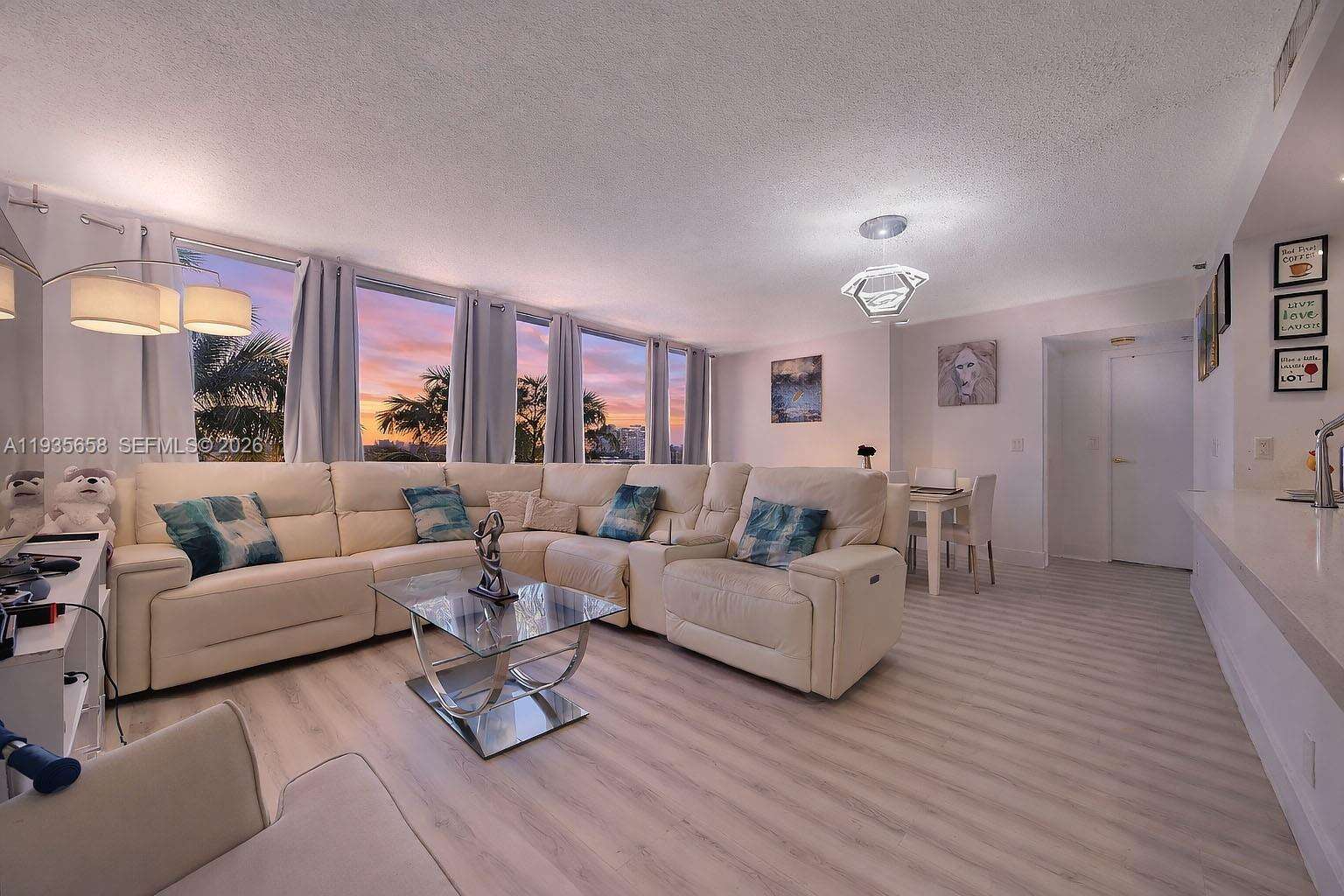 Grandview Palace at 7601 Treasure Dr, North Bay Village, FL 33141 - For Sale photo 36