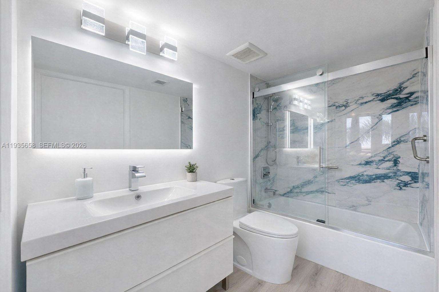 Grandview Palace at 7601 Treasure Dr, North Bay Village, FL 33141 - For Sale photo 46