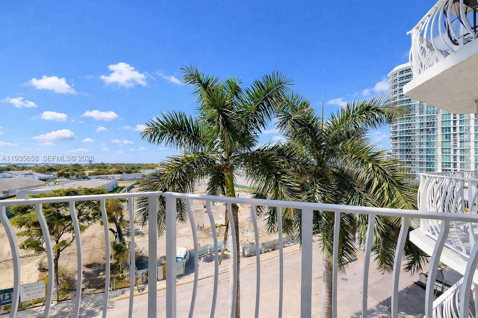 Grandview Palace at 7601 Treasure Dr, North Bay Village, FL 33141 - For Sale photo 50