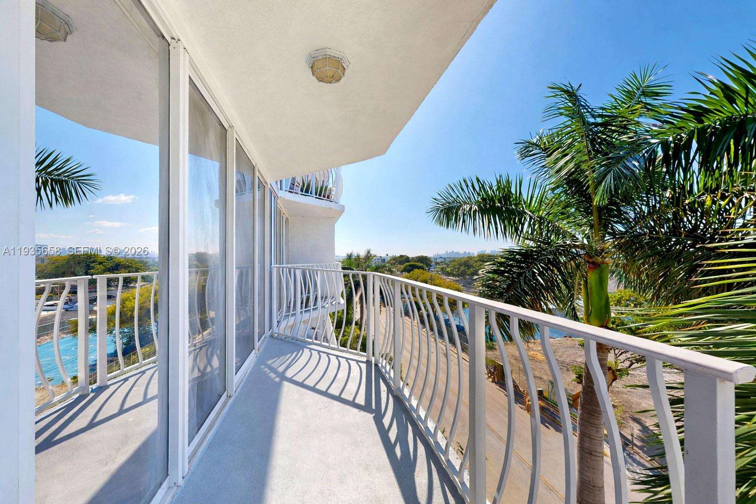Grandview Palace at 7601 Treasure Dr, North Bay Village, FL 33141 - For Sale photo 54