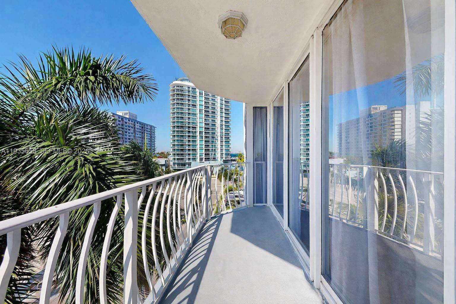 Grandview Palace at 7601 Treasure Dr, North Bay Village, FL 33141 - For Sale photo 55
