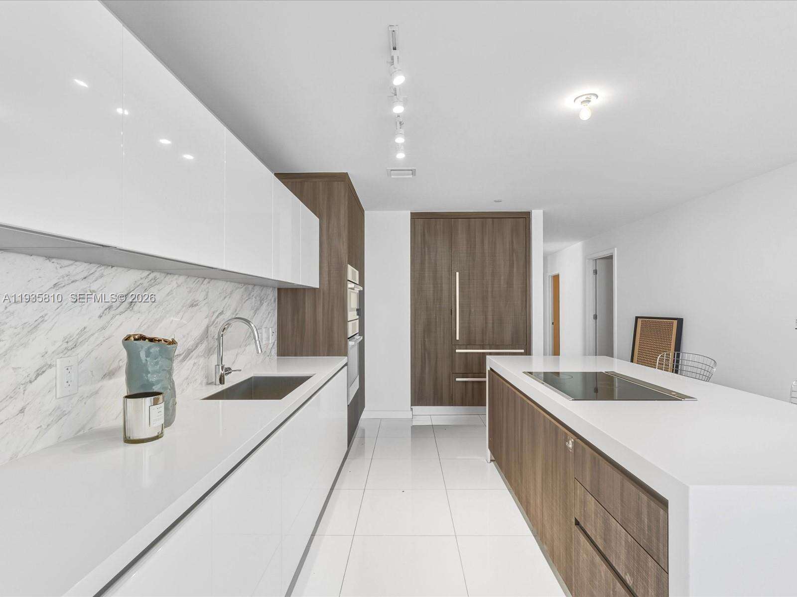 PARAMOUNT MIAMI WORLDCENTER - 851 1 Ave, Miami, FL 33132 | Picture 13