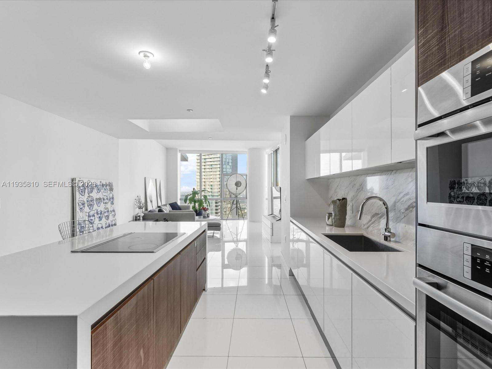 PARAMOUNT MIAMI WORLDCENTER - 851 1 Ave, Miami, FL 33132 | Picture 14