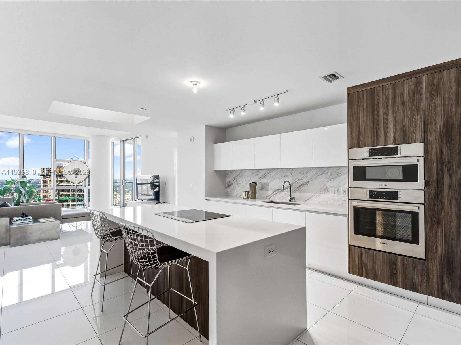 PARAMOUNT MIAMI WORLDCENTER - 851 1 Ave, Miami, FL 33132 | Picture 16