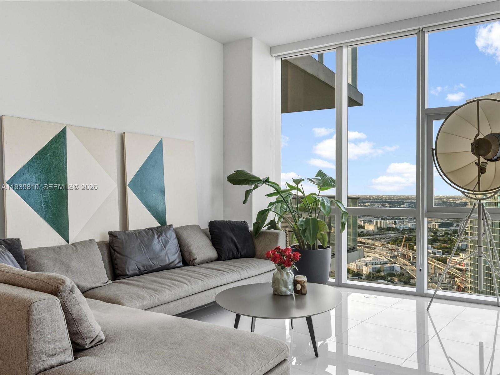 PARAMOUNT MIAMI WORLDCENTER - 851 1 Ave, Miami, FL 33132 | Picture 38