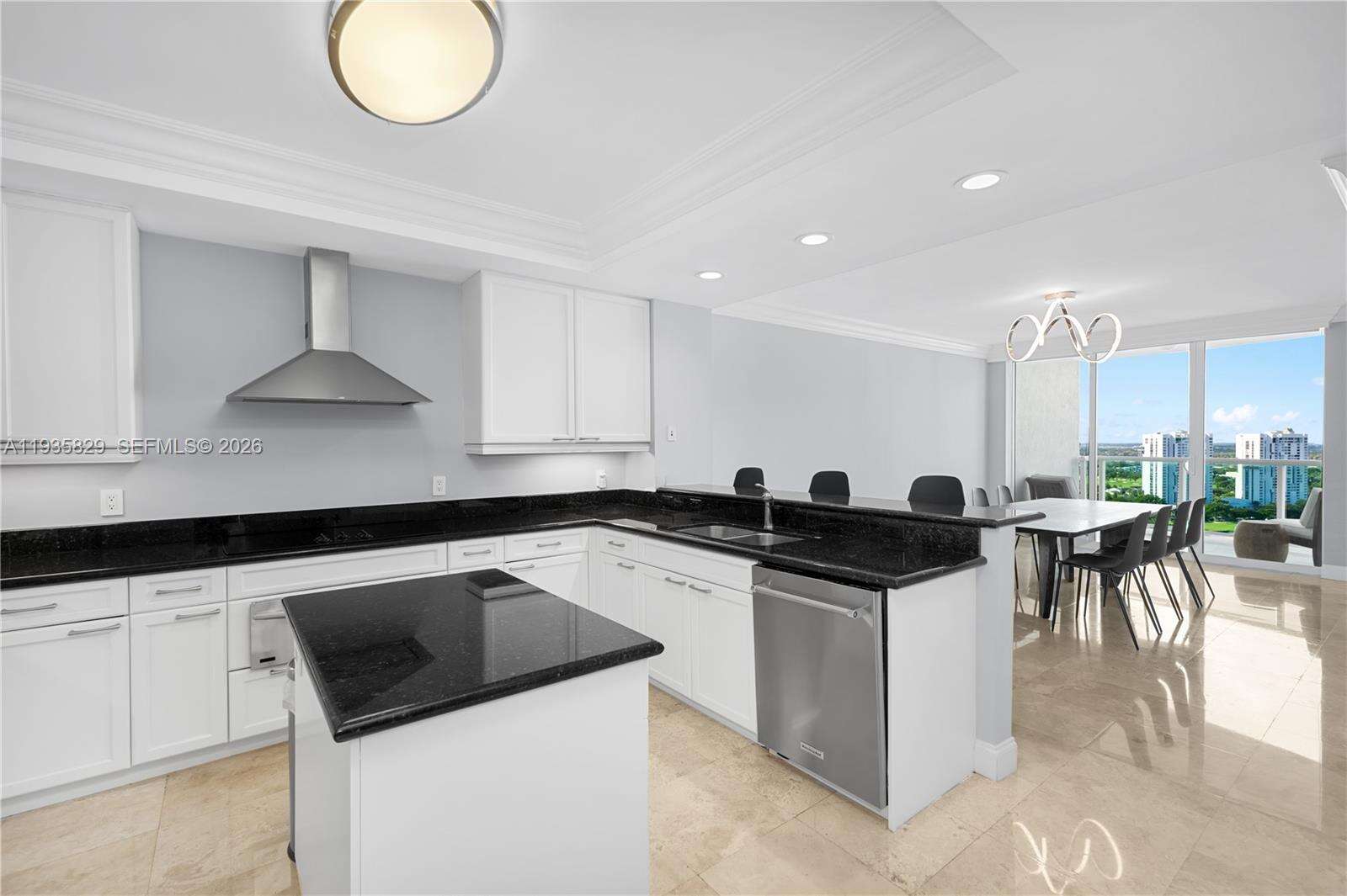 HAMPTONS SOUTH - 20201 Country Club Dr, Aventura, FL 33180 | Picture 15