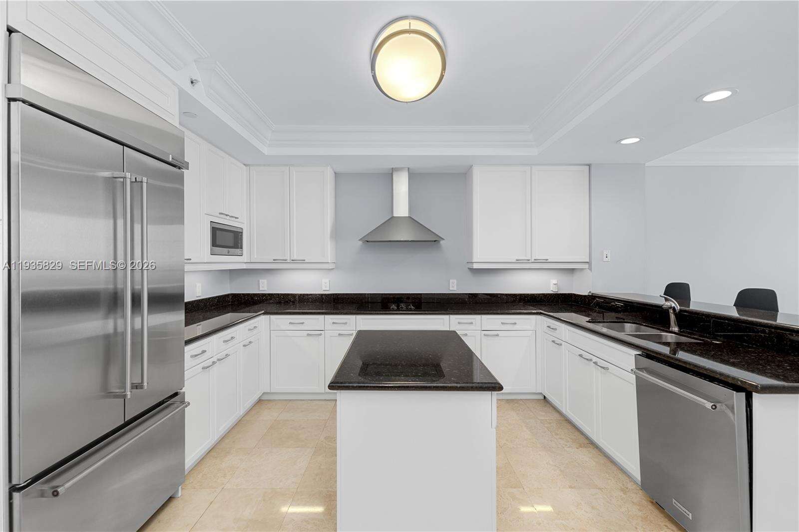 HAMPTONS SOUTH - 20201 Country Club Dr, Aventura, FL 33180 | Picture 16