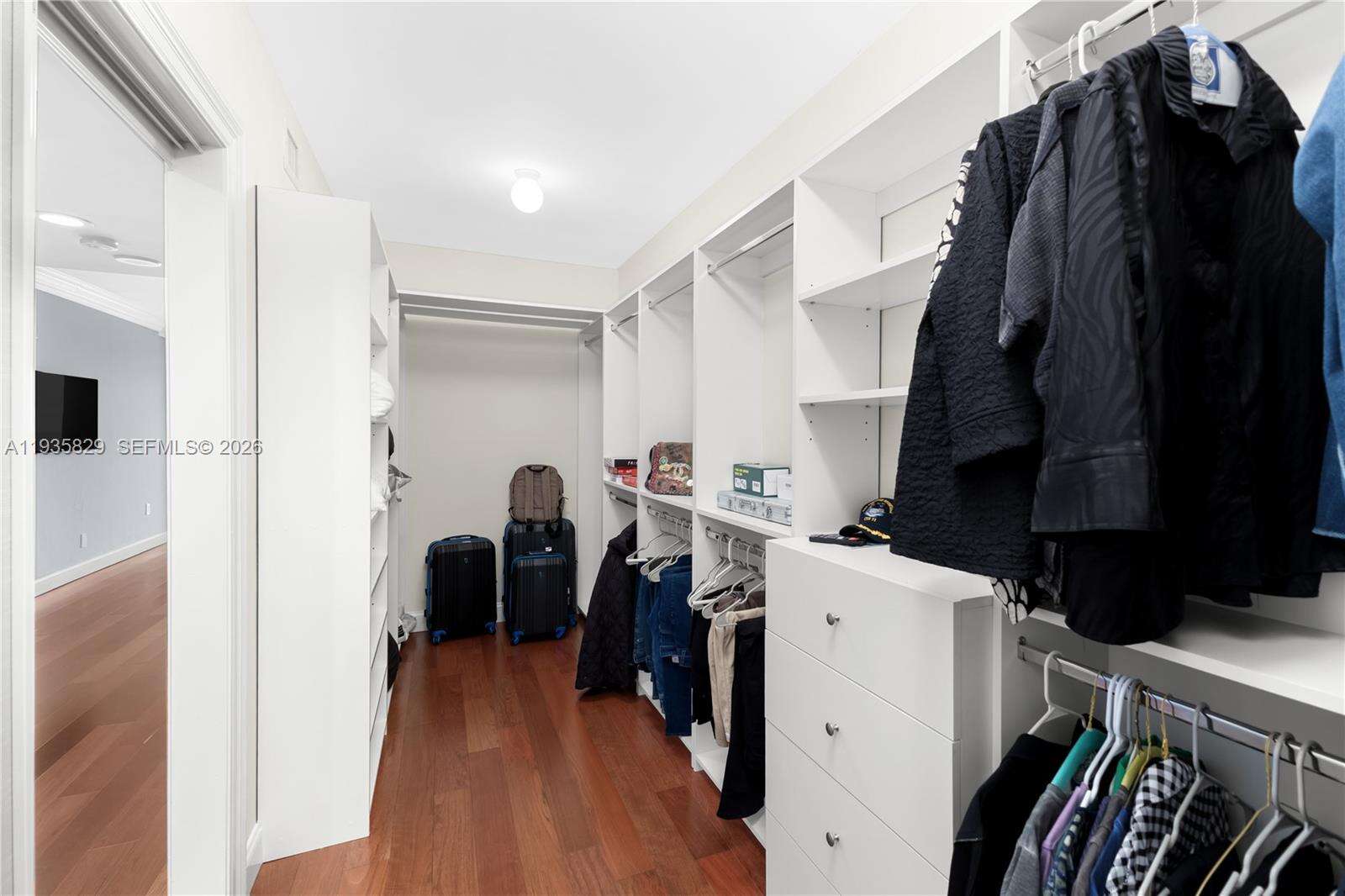 HAMPTONS SOUTH - 20201 Country Club Dr, Aventura, FL 33180 | Picture 20