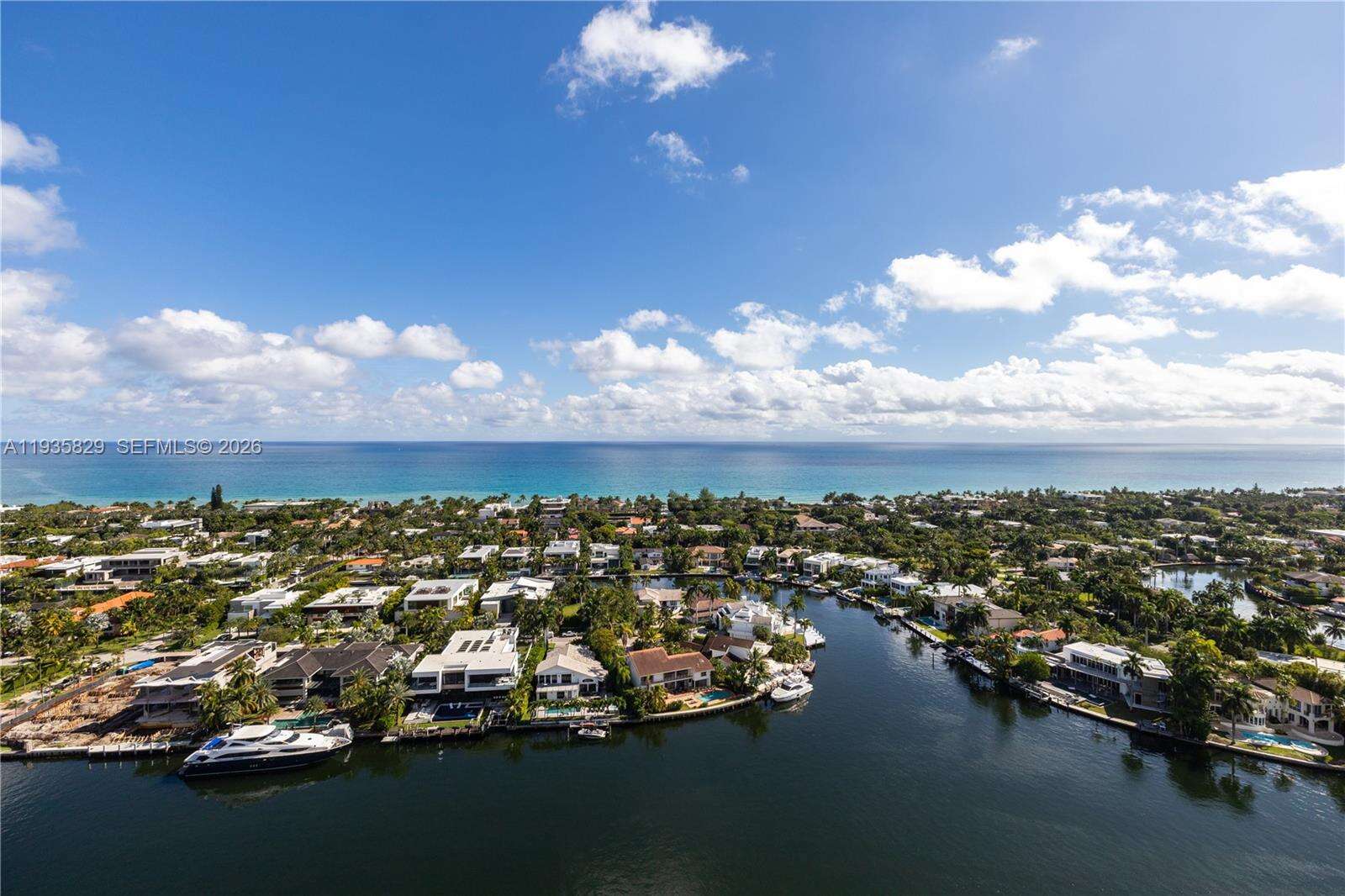 HAMPTONS SOUTH - 20201 Country Club Dr, Aventura, FL 33180 | Picture 9