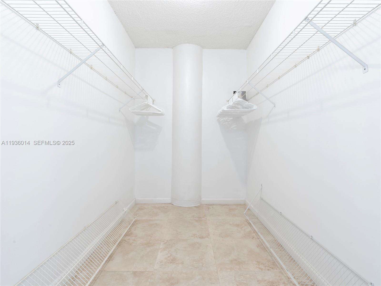Sea Air Towers at 3725 Ocean Dr, Hollywood, FL 33019 - For Sale photo 13