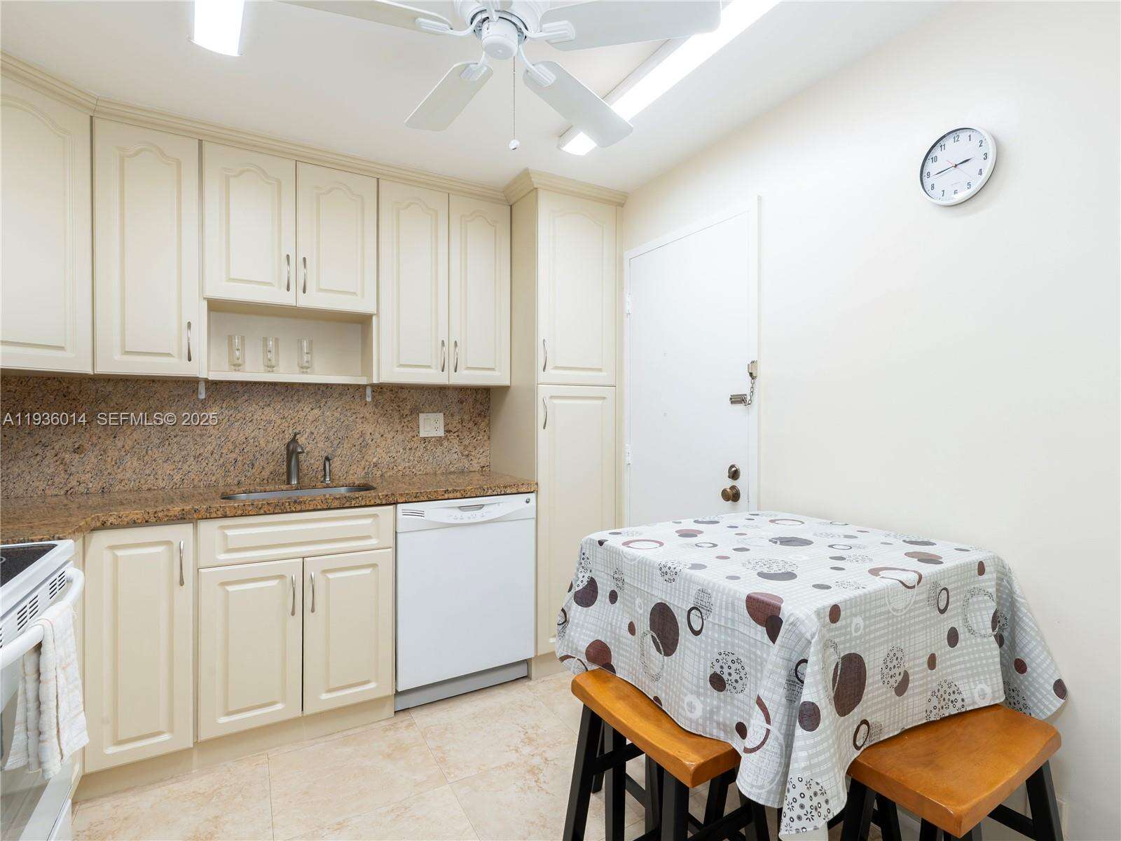 Sea Air Towers at 3725 Ocean Dr, Hollywood, FL 33019 - For Sale photo 7