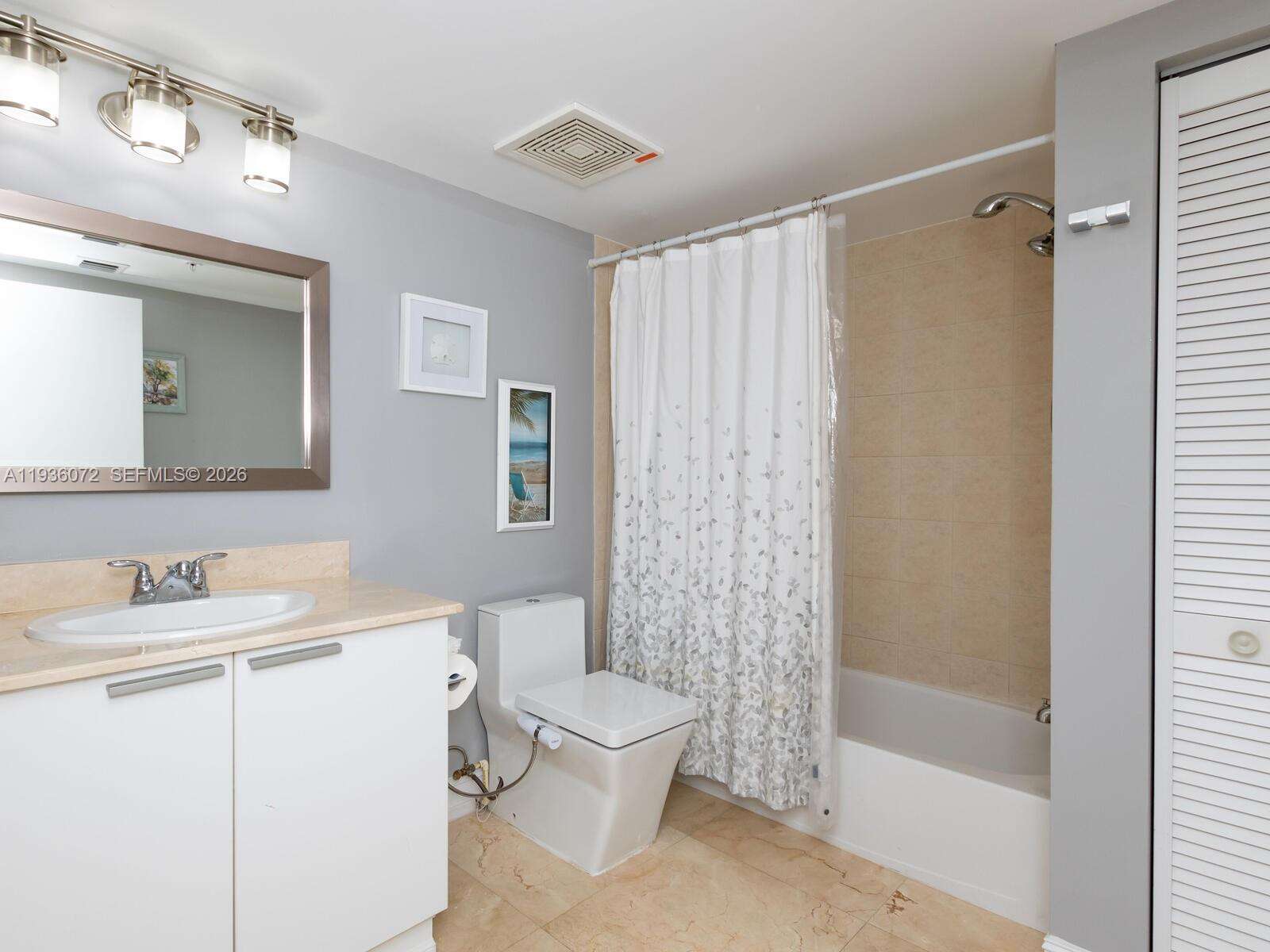 La Perla at 16699 Collins Ave, Sunny Isles Beach, FL 33160 - For Sale photo 29