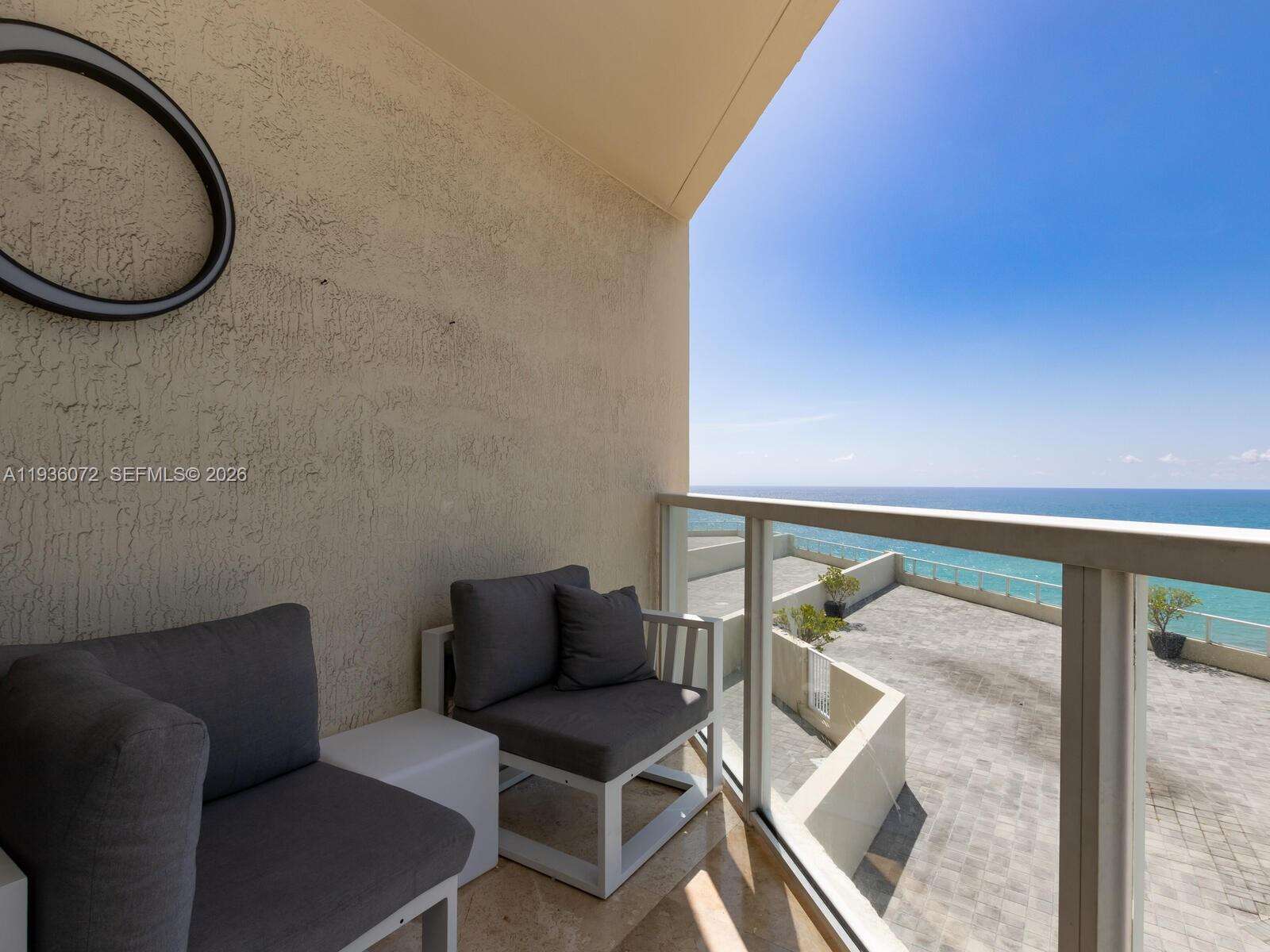 La Perla at 16699 Collins Ave, Sunny Isles Beach, FL 33160 - For Sale photo 32