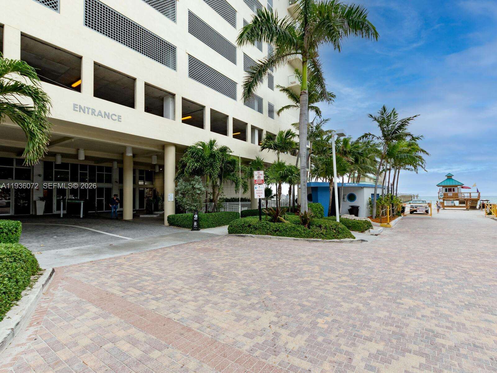 La Perla at 16699 Collins Ave, Sunny Isles Beach, FL 33160 - For Sale photo 37