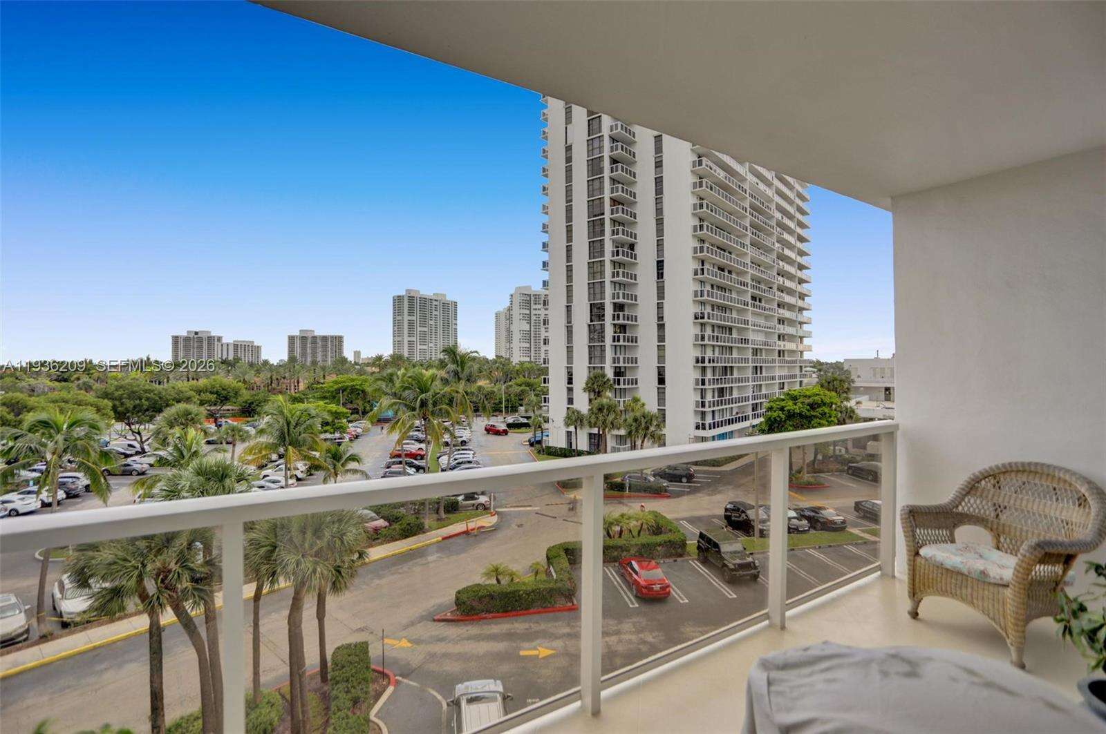 Hamptons West at 20281 Country Club Dr, Aventura, FL 33180 - For Sale photo 41