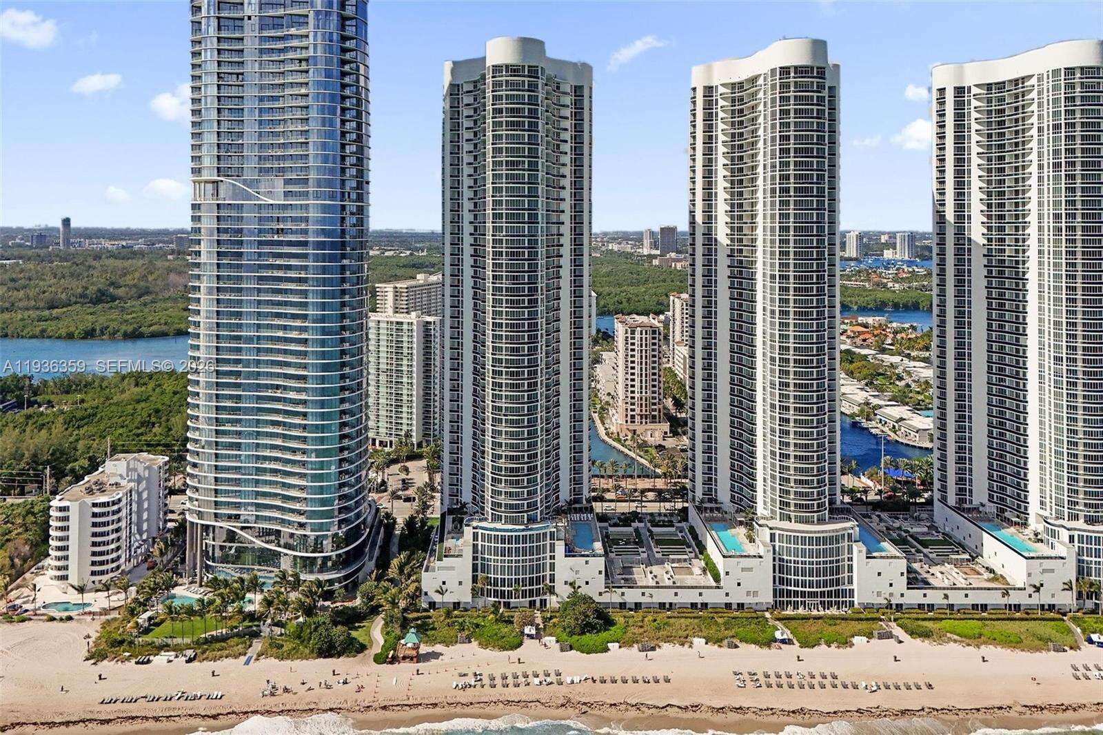 TDR TOWER III - 15811 Collins Ave, Sunny Isles Beach, FL 33160 | Picture 2