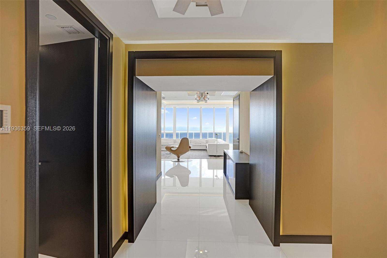 TDR TOWER III - 15811 Collins Ave, Sunny Isles Beach, FL 33160 | Picture 6