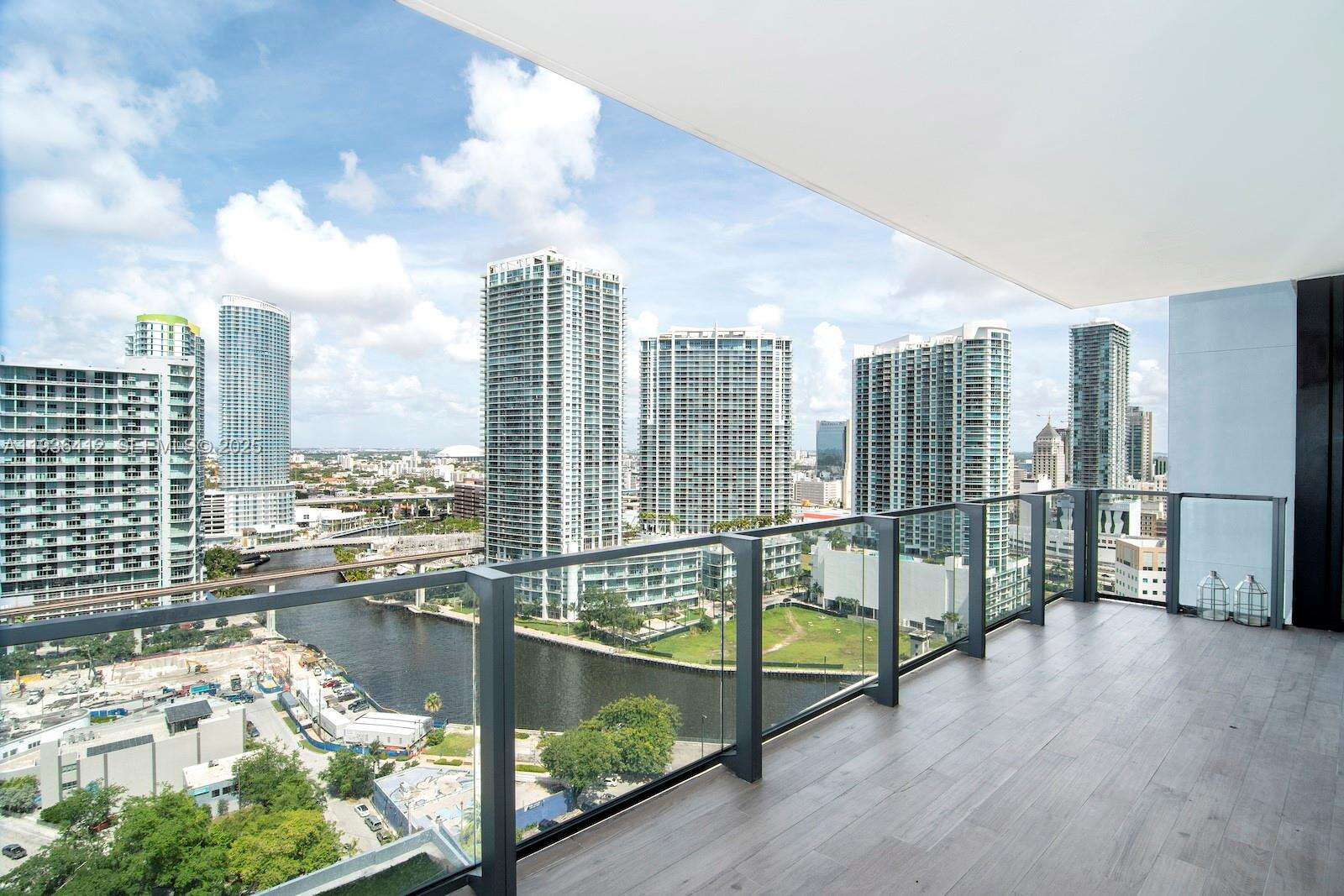Reach Brickell at 68 6 St, Miami, FL 33131 - For Sale photo 1