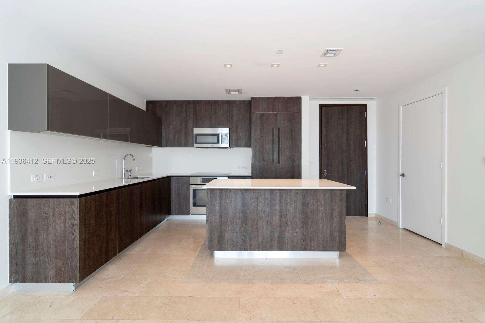 Reach Brickell at 68 6 St, Miami, FL 33131 - For Sale photo 11