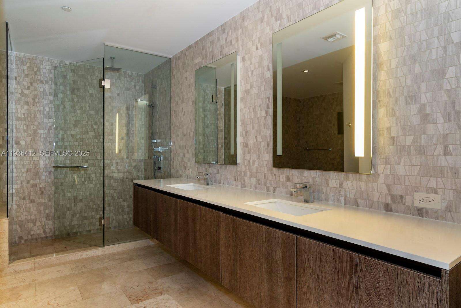 Reach Brickell at 68 6 St, Miami, FL 33131 - For Sale photo 22