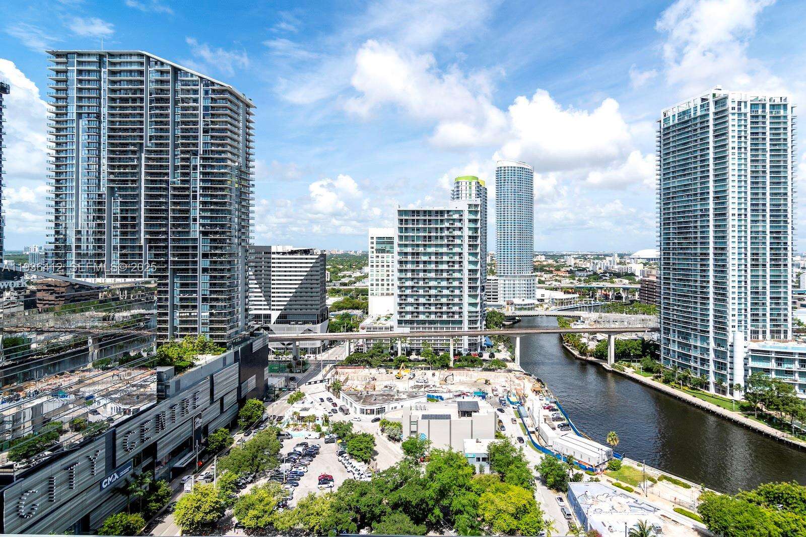 Reach Brickell at 68 6 St, Miami, FL 33131 - For Sale photo 4