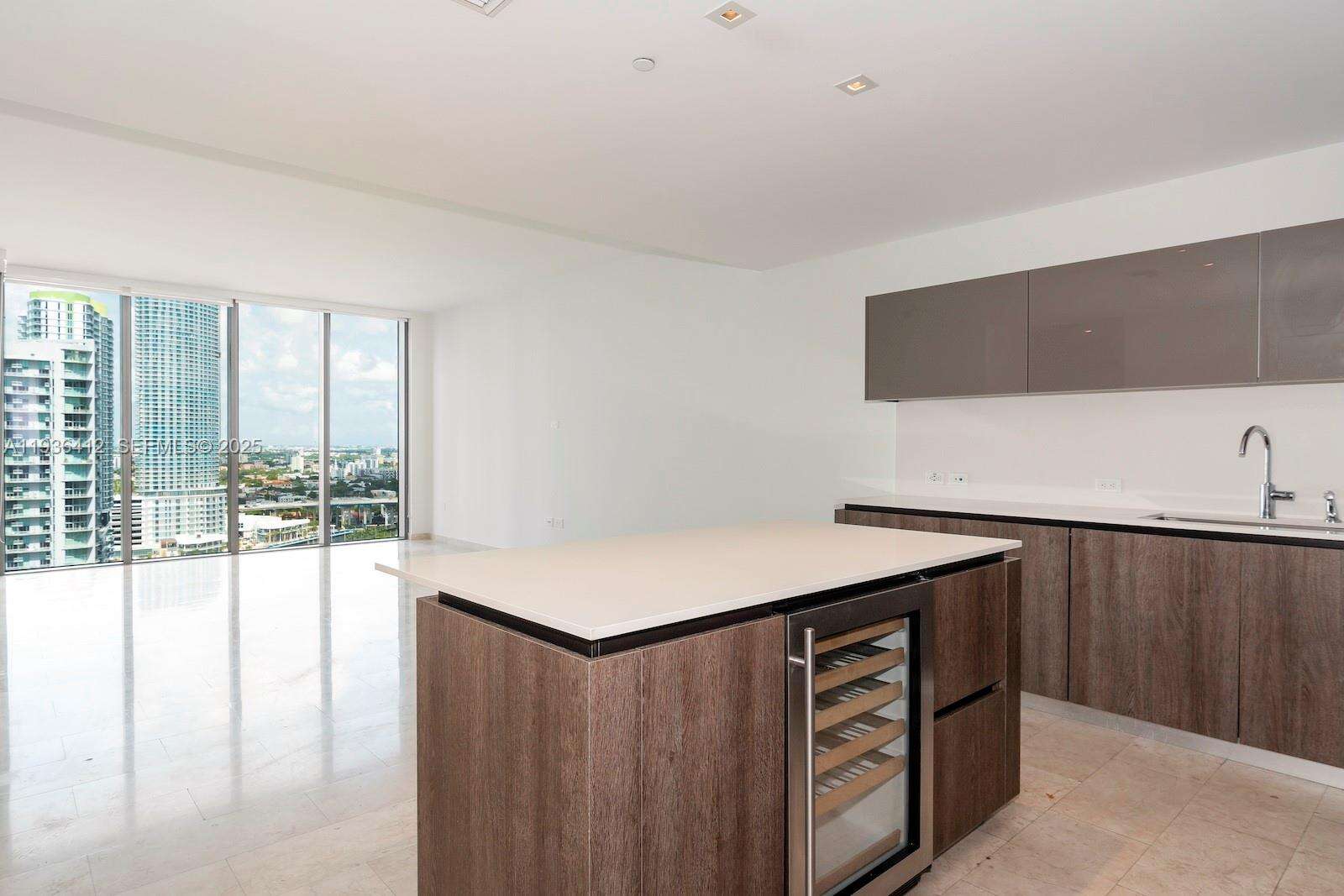 Reach Brickell at 68 6 St, Miami, FL 33131 - For Sale photo 6