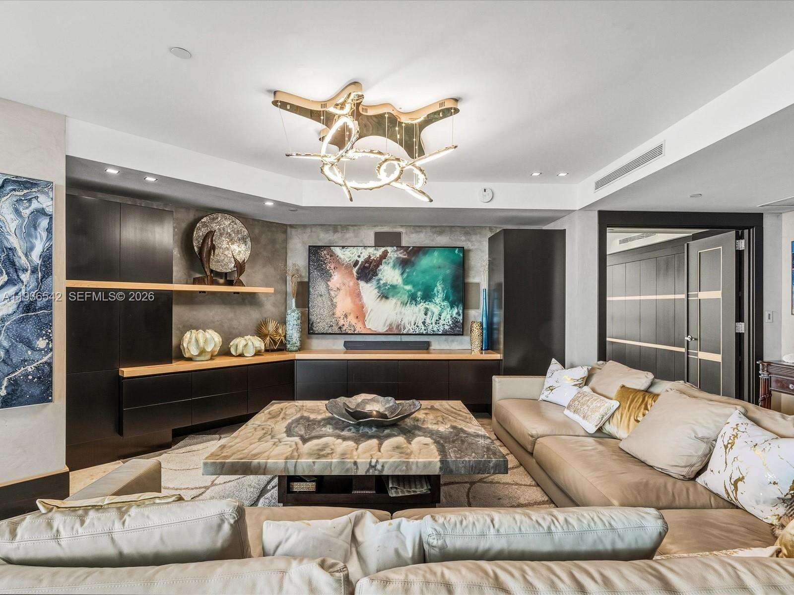 TRUMP ROYALE - 18201 Collins Ave, Sunny Isles Beach, FL 33160 | Picture 5